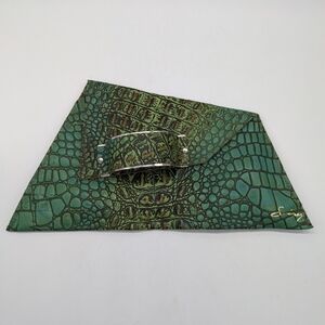Sulay handmade crocodile leather abstract green clutch